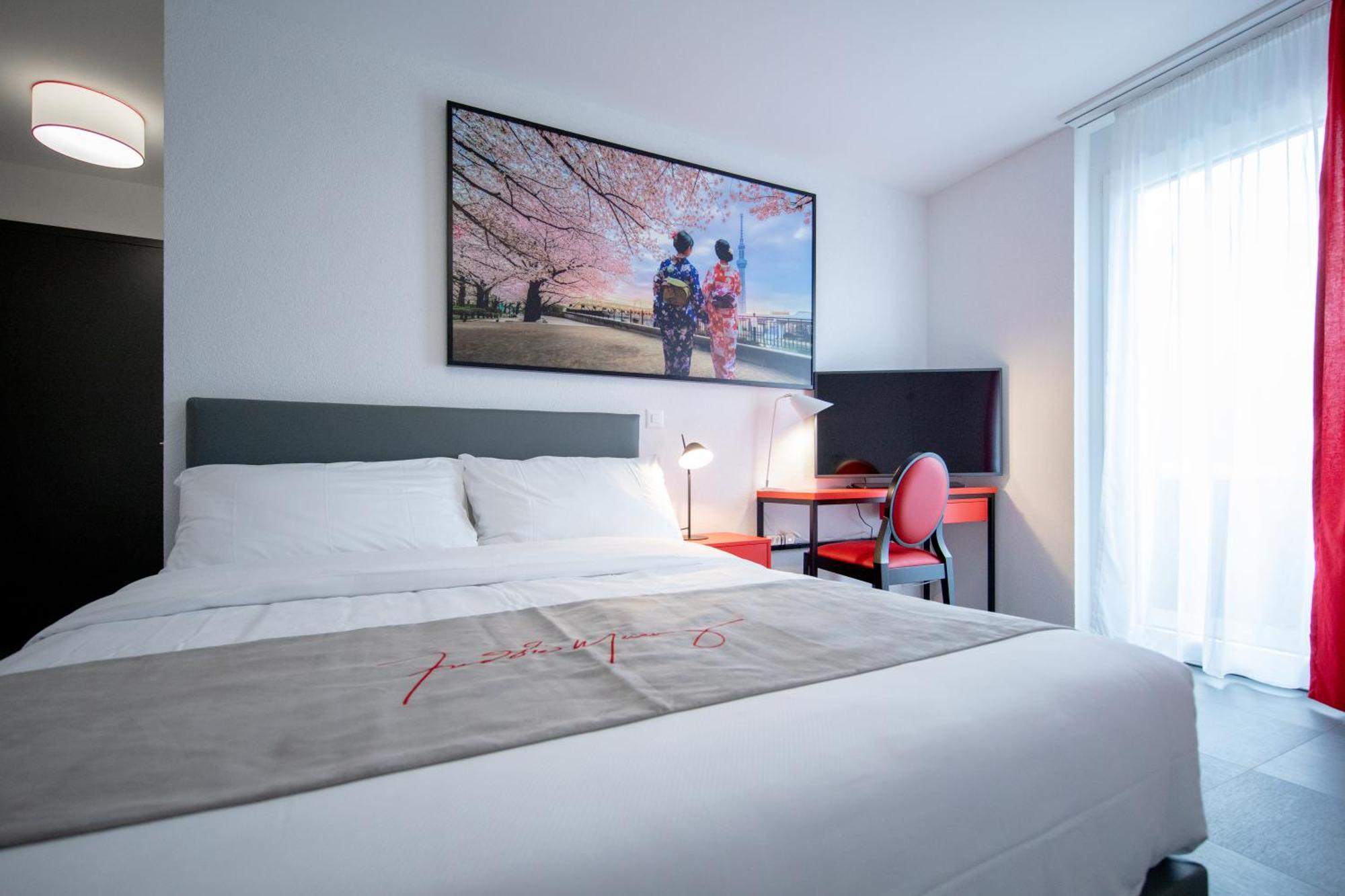 "The Freddie Mercury" Hotel Монтре Екстер'єр фото